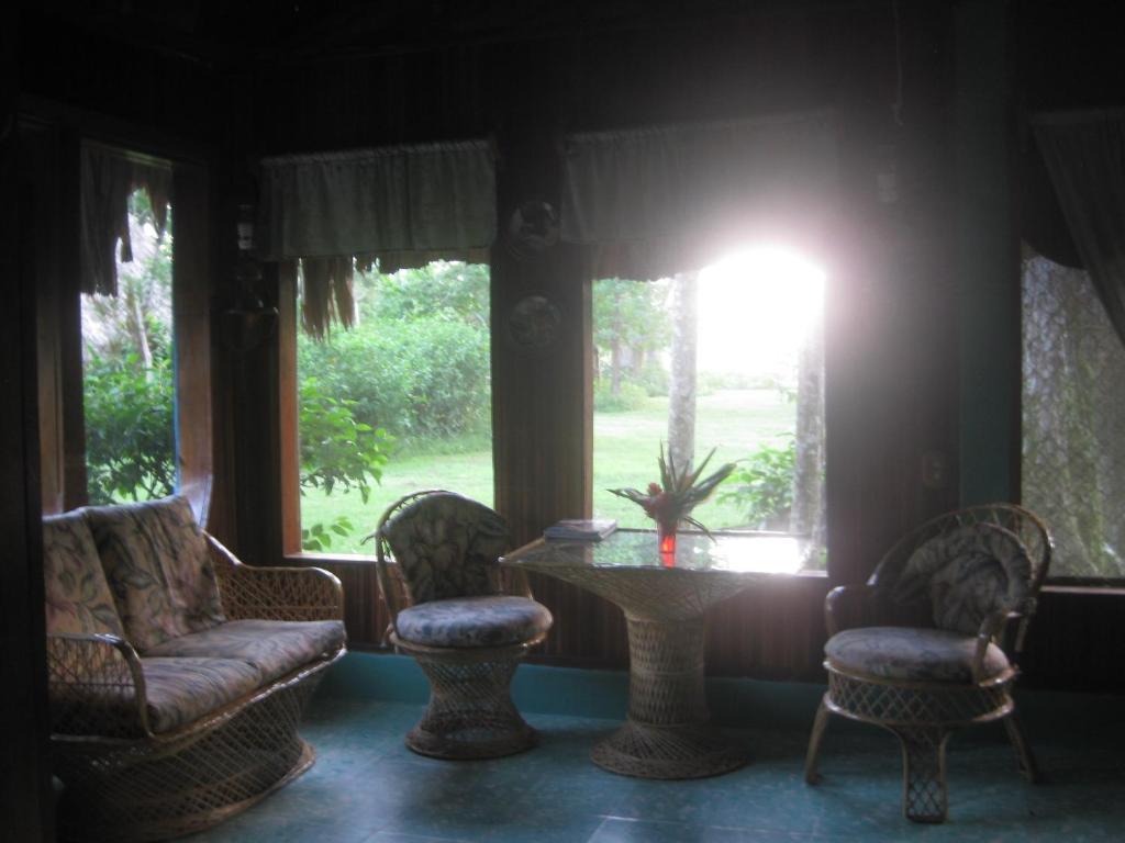 Banana Bank Lodge & Jungle Horseback Adventures Belmopan Værelse billede